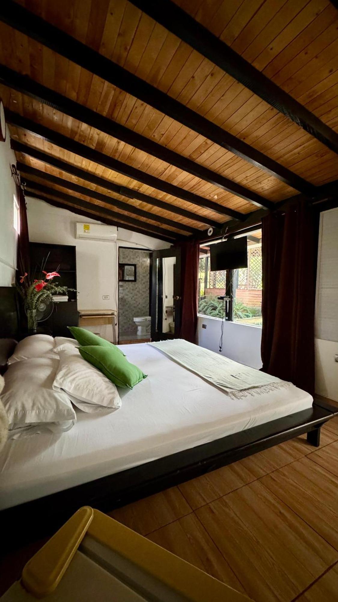 Hotel Premium Real Medellin Exterior photo