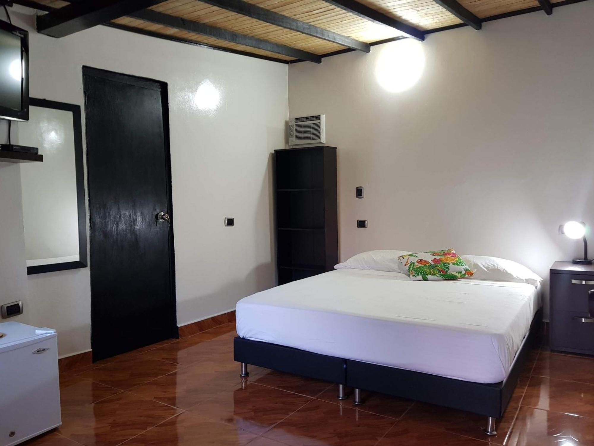 Hotel Premium Real Medellin Exterior photo