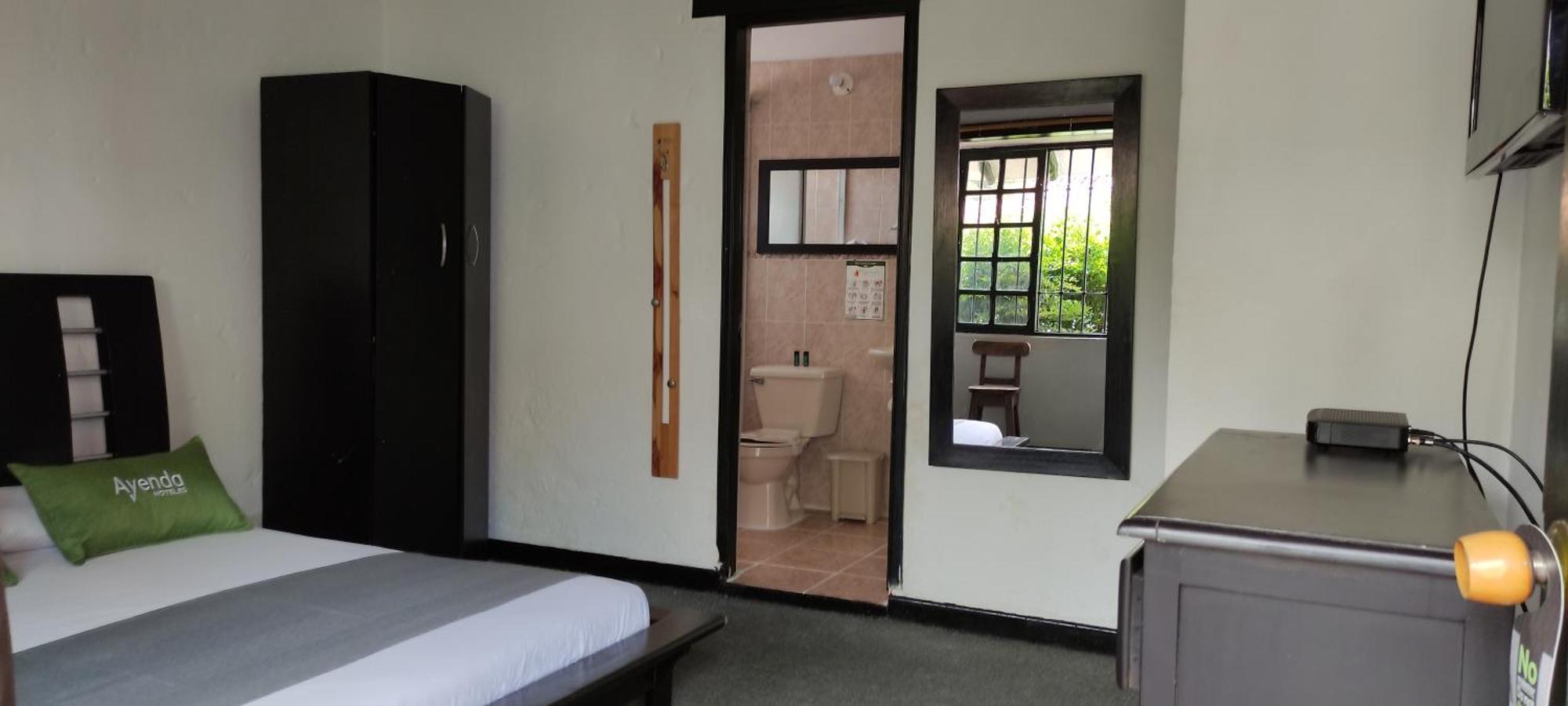 Hotel Premium Real Medellin Exterior photo